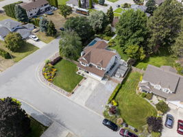  Photo 0