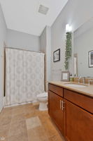 3920 N Sheridan Rd 304_008