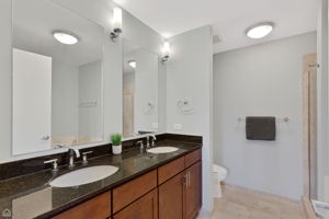 3920 N Sheridan Rd 304_016