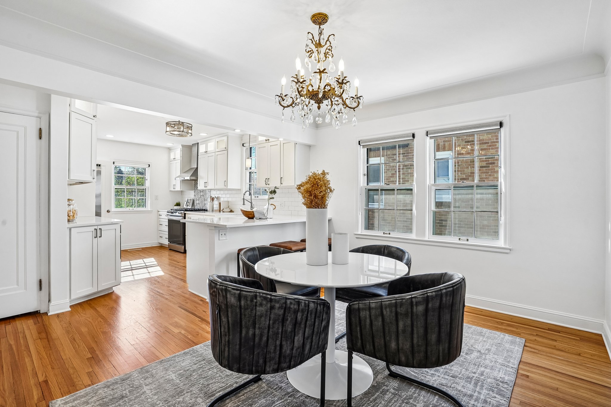 N Washburn Ave-S2504-011.jpg