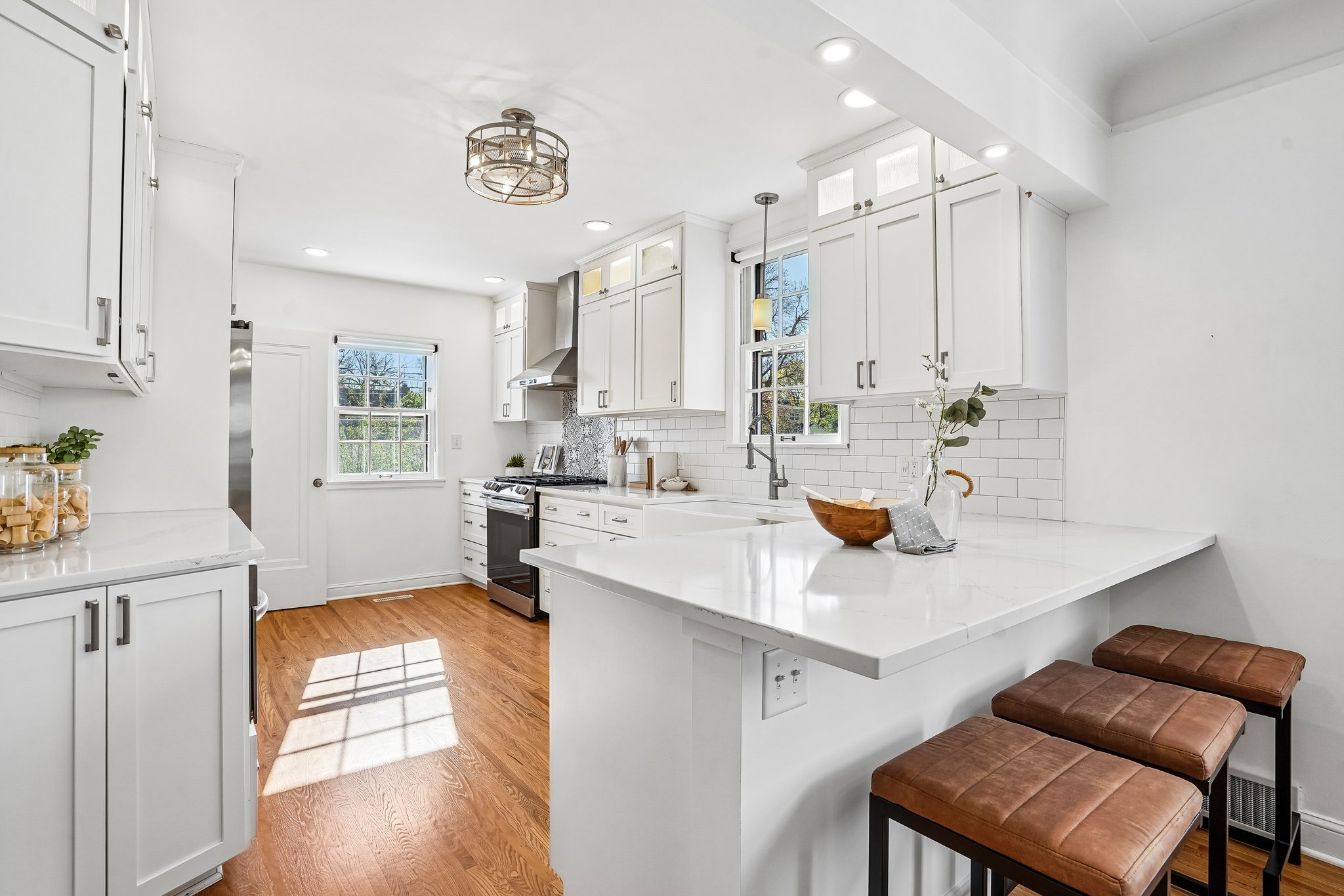 N Washburn Ave-S2504-015.jpg