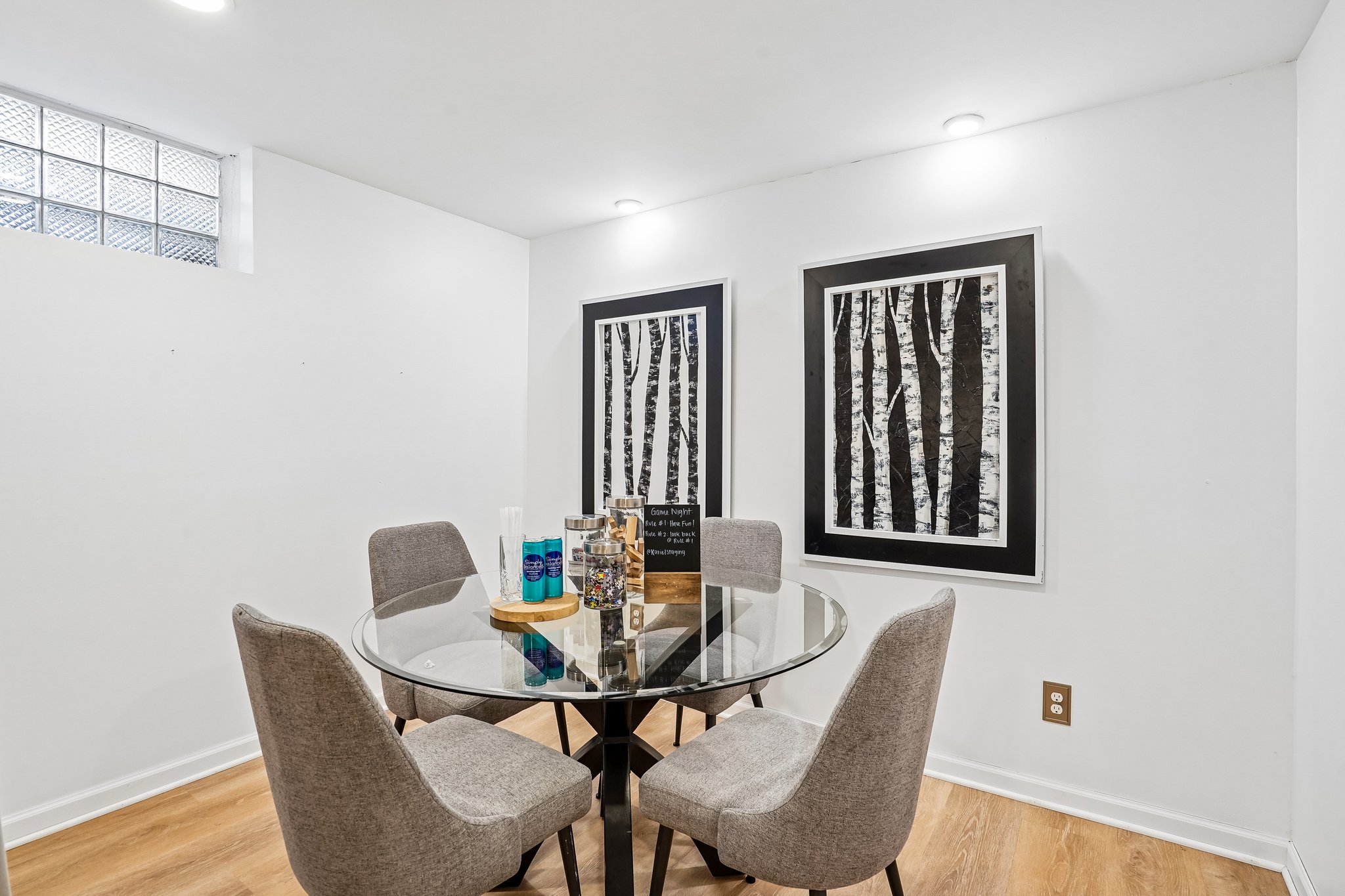 N Washburn Ave-S2504-041.jpg