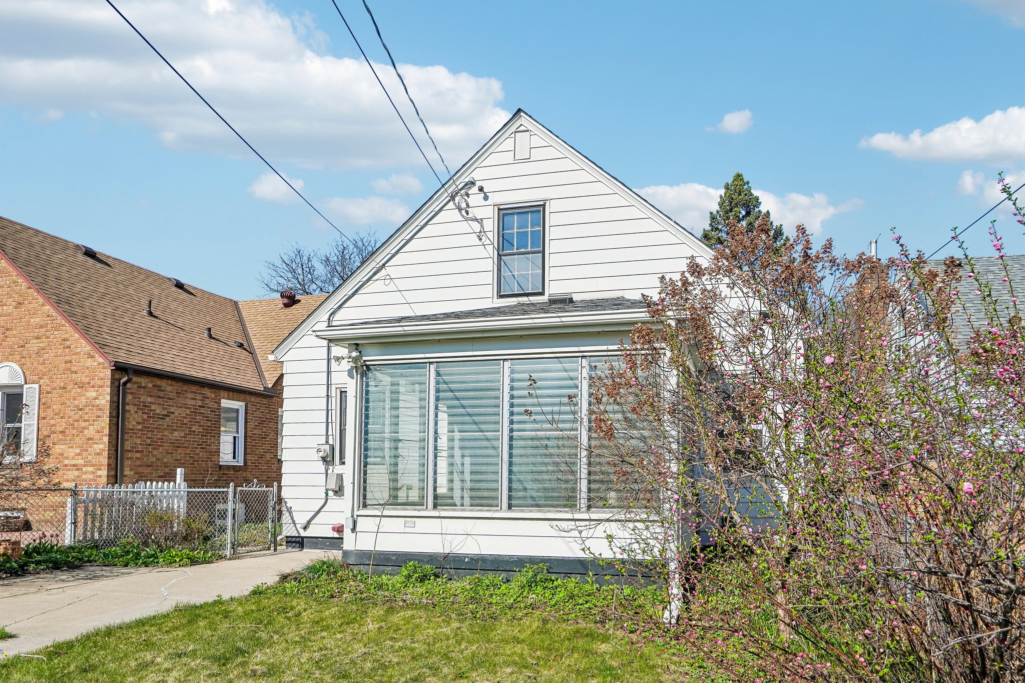 N Washburn Ave-S2504-054.jpg