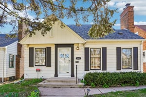 N Washburn Ave-S2504-001.jpg