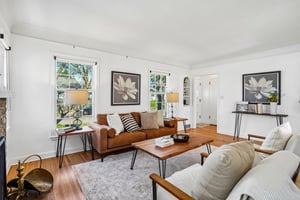 N Washburn Ave-S2504-008.jpg