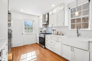 N Washburn Ave-S2504-016.jpg