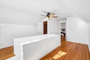 N Washburn Ave-S2504-022.jpg