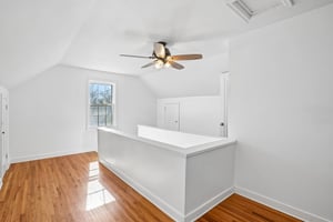 N Washburn Ave-S2504-023.jpg