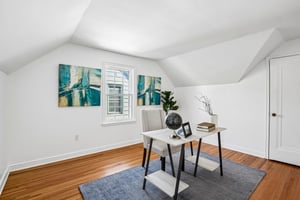 N Washburn Ave-S2504-026.jpg