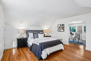 N Washburn Ave-S2504-033.jpg