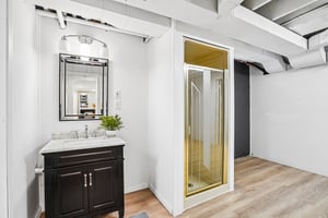 N Washburn Ave-S2504-044.jpg