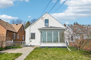 N Washburn Ave-S2504-053.jpg