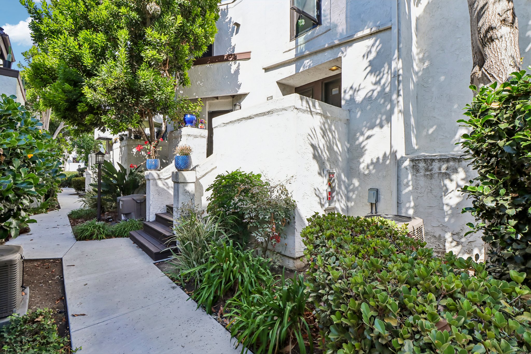 3922 Voltaire St-S1407 - 004.jpg