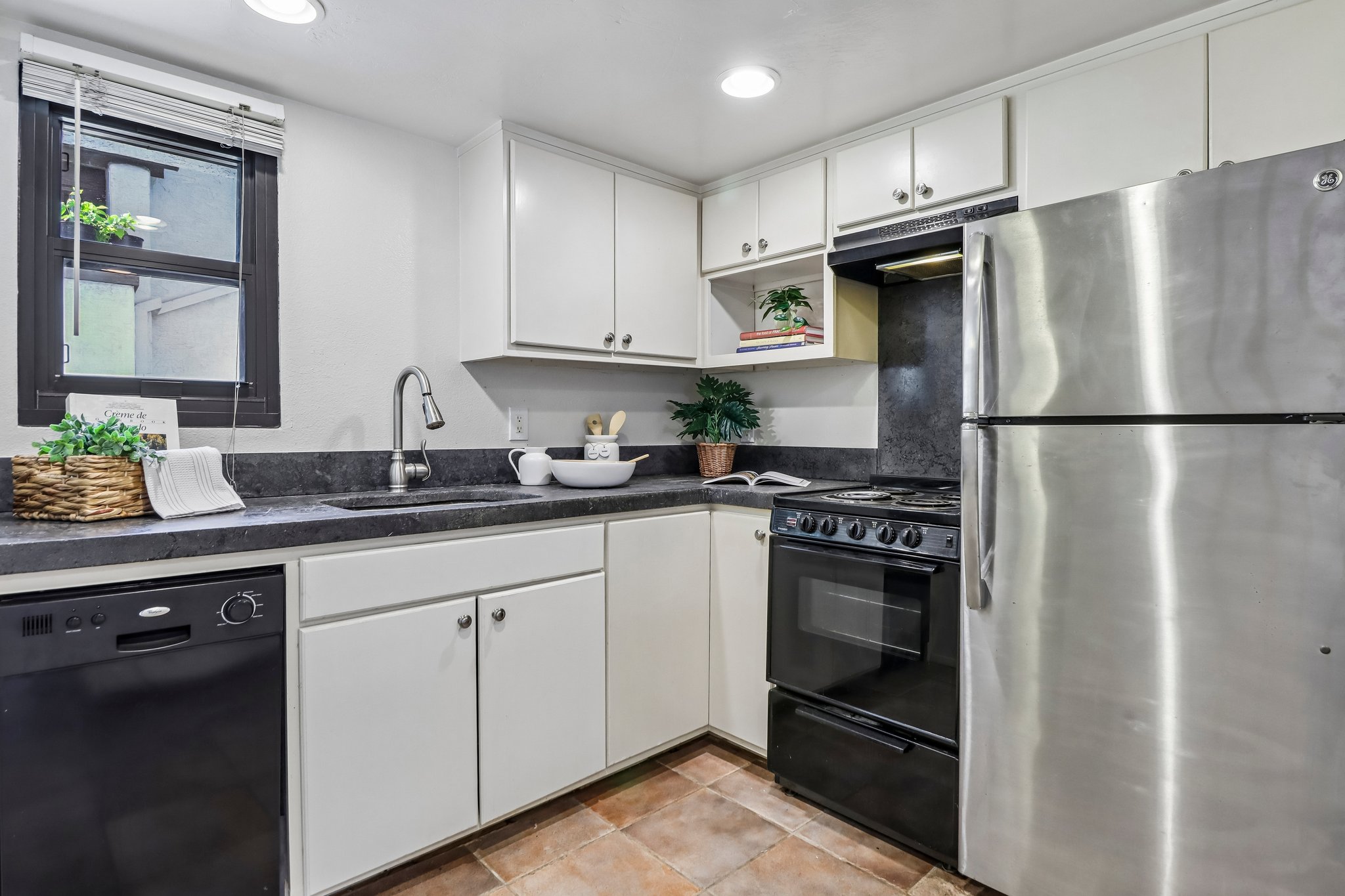 3922 Voltaire St-S1407 - 011.jpg