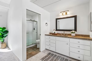 3922 Voltaire St-S1407 - 019.jpg