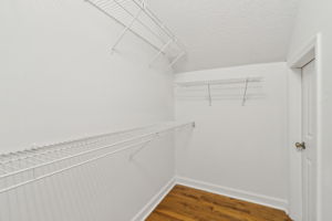 Walk-in Closet