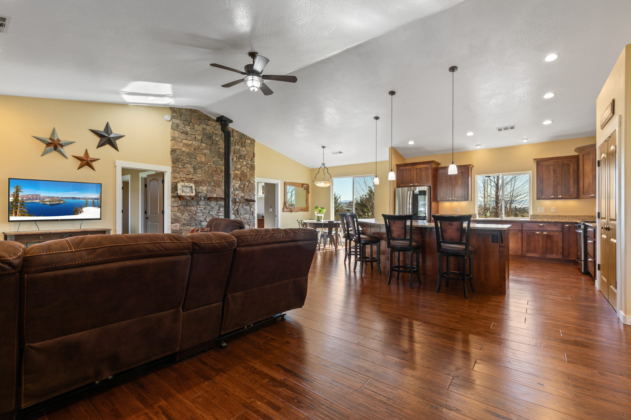 3923 Beagle Rd, White City, OR 97503, USA Photo 8
