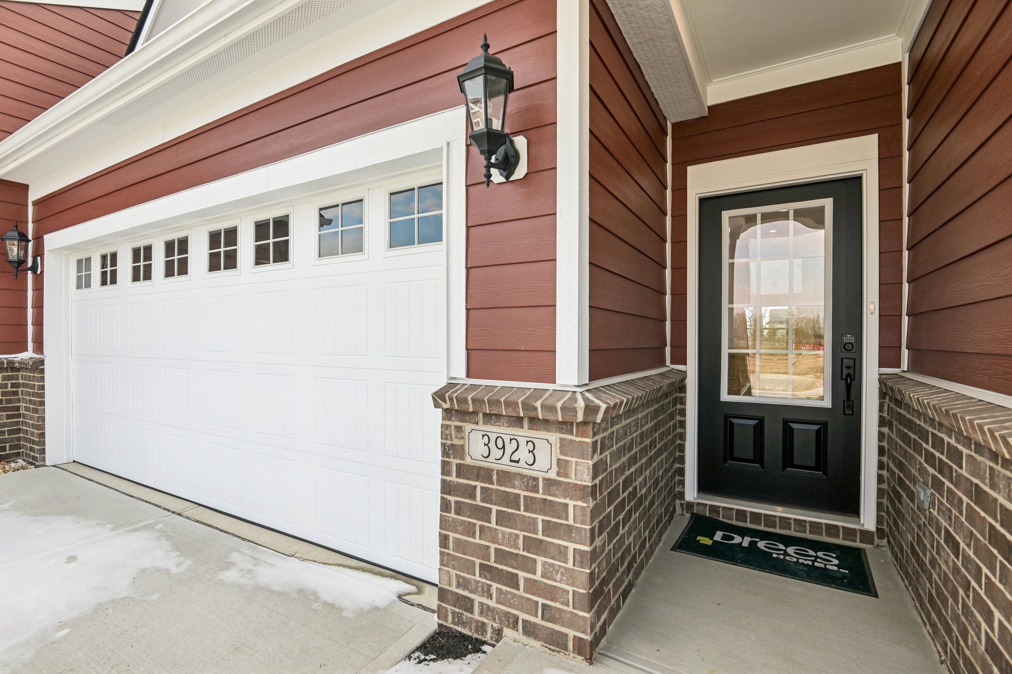 Holly Brk Dr-S2201-004.jpg