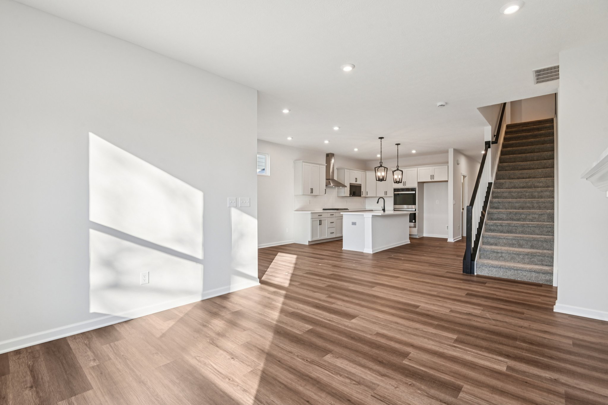 Holly Brk Dr-S2201-012.jpg