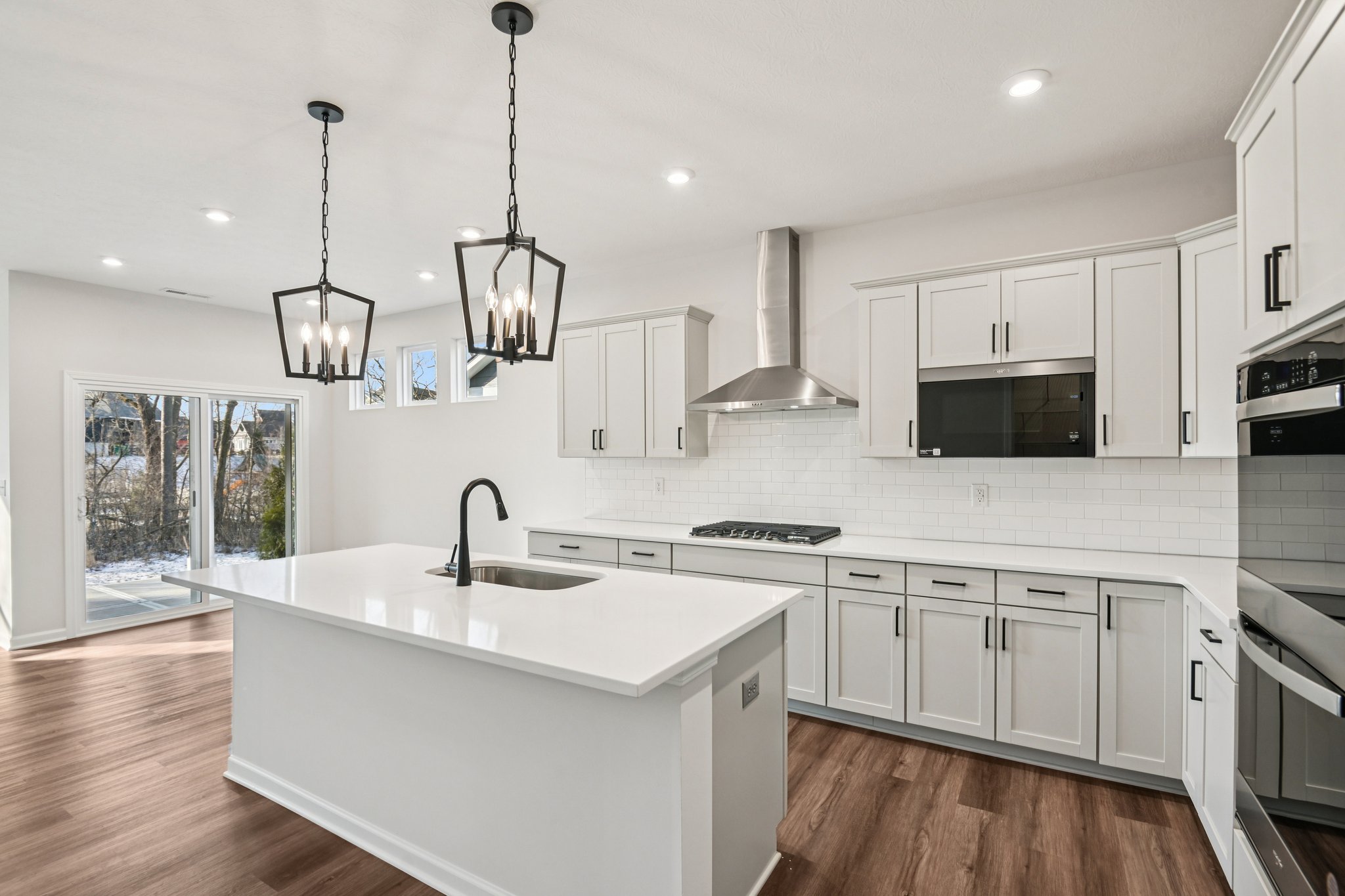 Holly Brk Dr-S2201-016.jpg