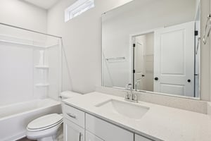 Holly Brk Dr-S2201-027.jpg