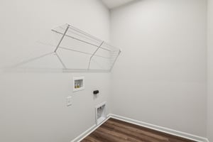 Holly Brk Dr-S2201-033.jpg