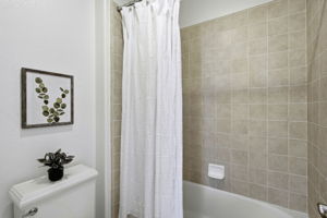  Photo 53