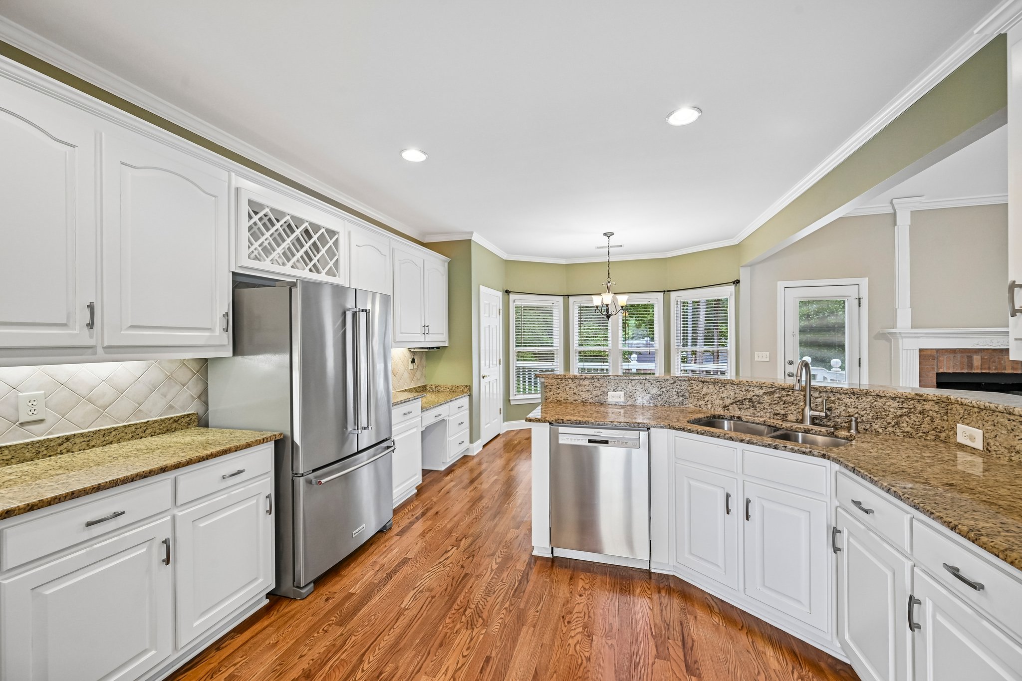 Springtree Ln-S1006-021.jpg