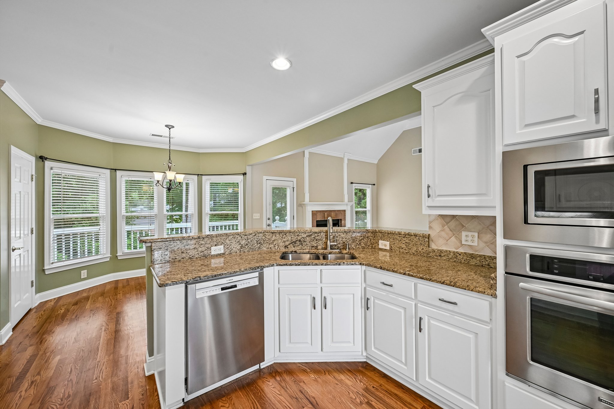 Springtree Ln-S1006-023.jpg