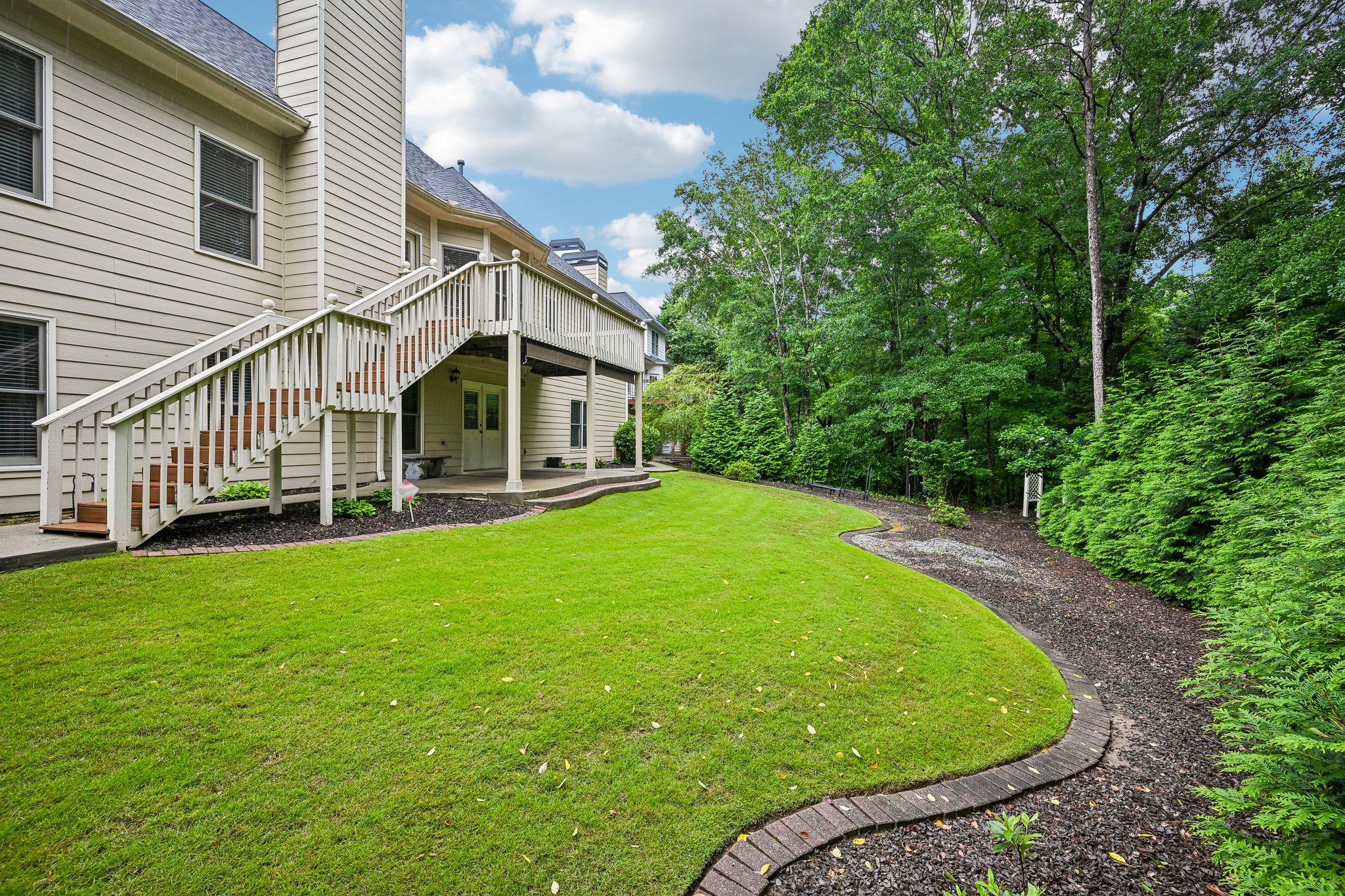 Springtree Ln-S1006-056.jpg