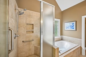Springtree Ln-S1006-037.jpg
