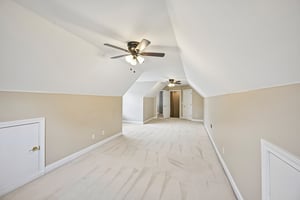 Springtree Ln-S1006-049.jpg