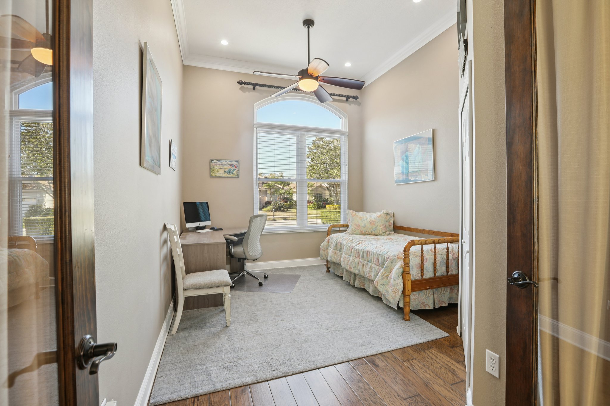 Silk Oak Ln-S2001-021.jpg