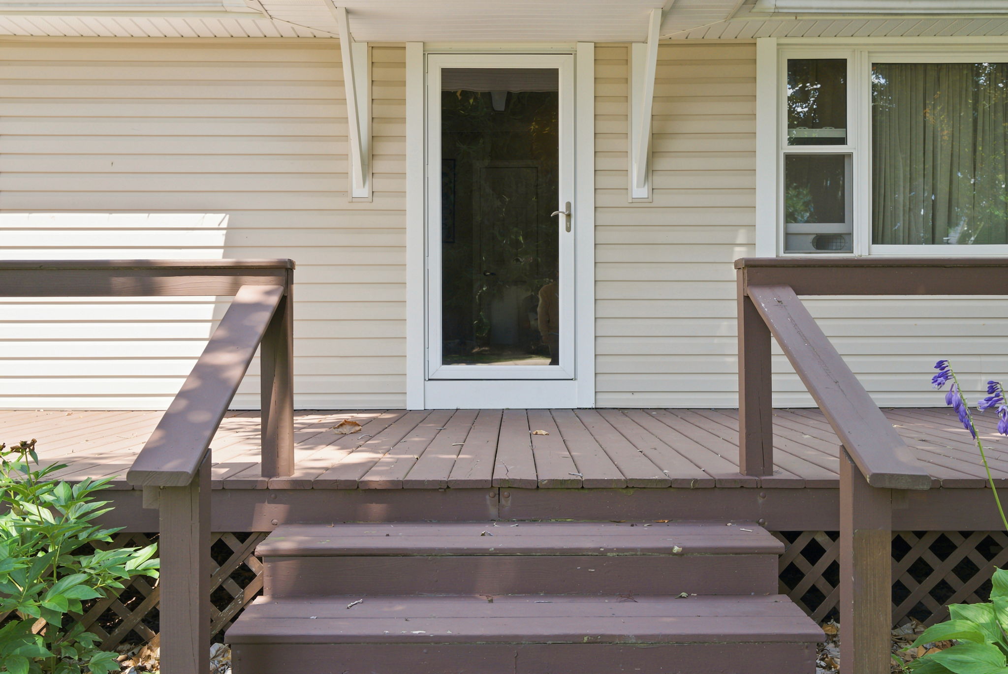  Photo 8