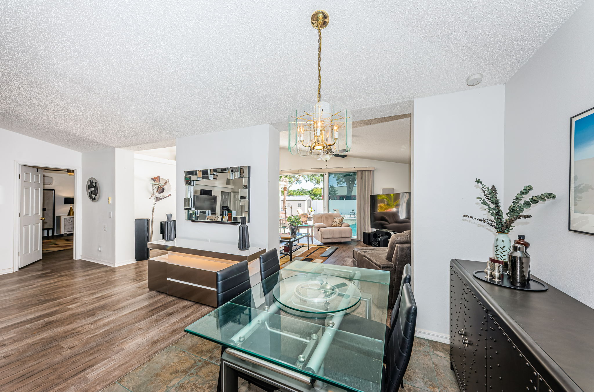 Dining Room 3-2