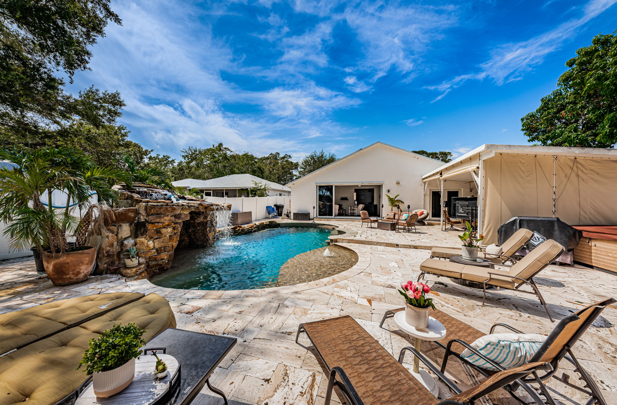 Lanai 4