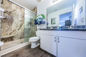 Primary Bathroom 1a-2