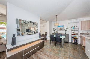 Dining Room 2-2