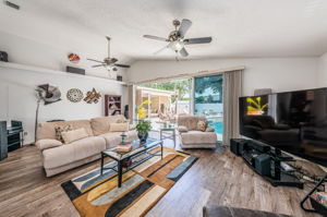 Living Room 3-2