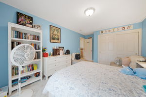  Photo 49
