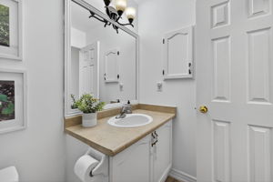  Photo 40