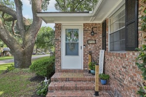 St Isabel Dr E-2805-007.jpg