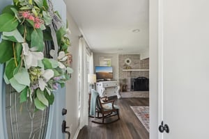 St Isabel Dr E-2805-008.jpg