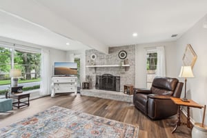 St Isabel Dr E-2805-011.jpg