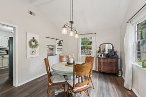 St Isabel Dr E-2805-013.jpg