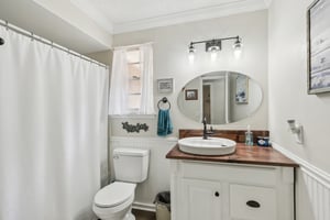 St Isabel Dr E-2805-020.jpg