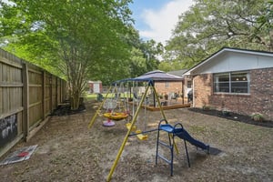 St Isabel Dr E-2805-032.jpg