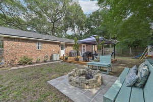 St Isabel Dr E-2805-036.jpg