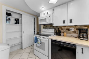 Kitchen 6