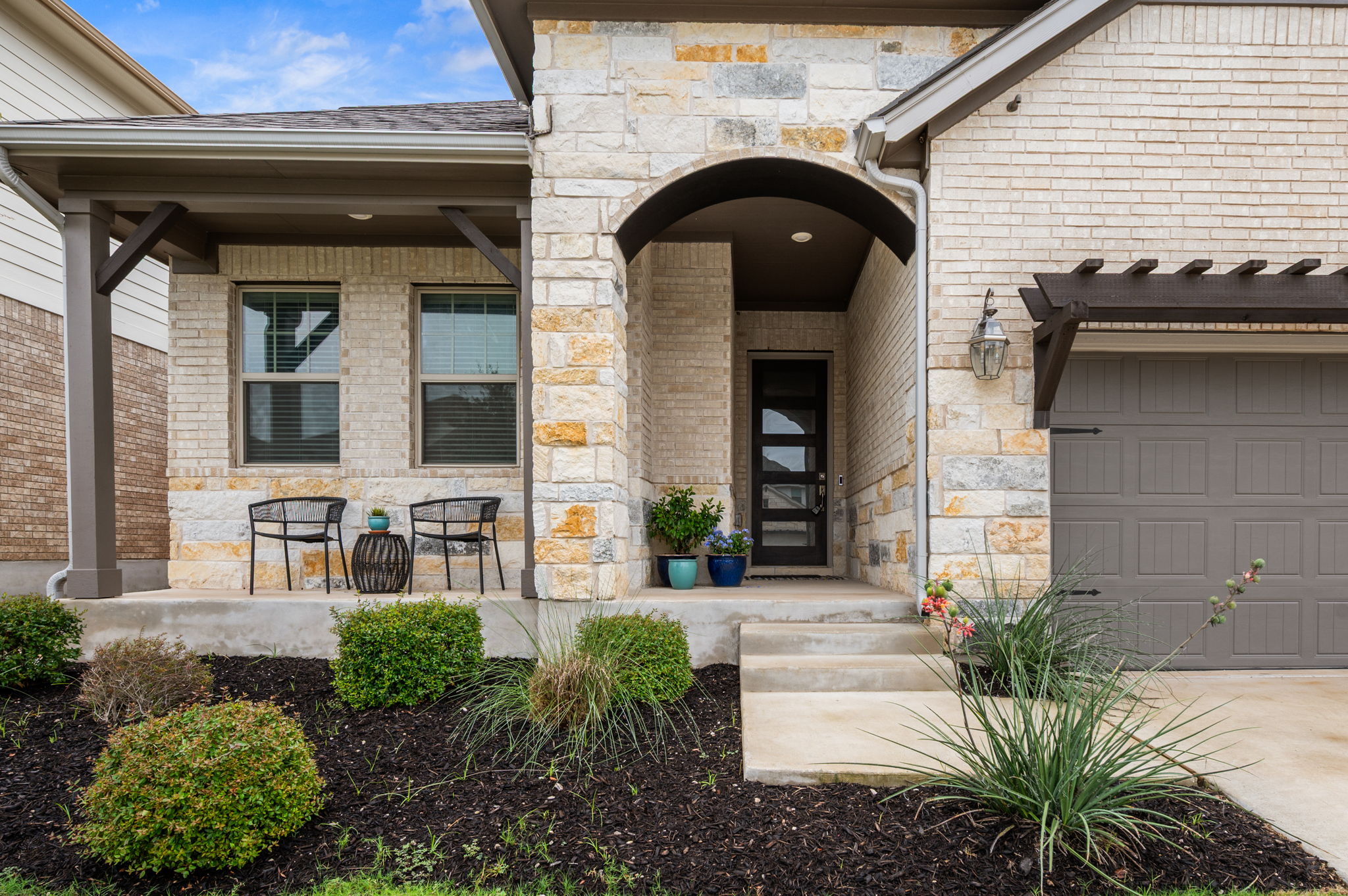 Photo 53